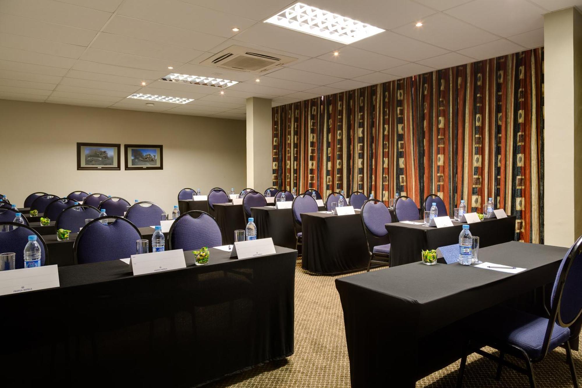 Anew Hotel Highveld Emalahleni Exterior photo