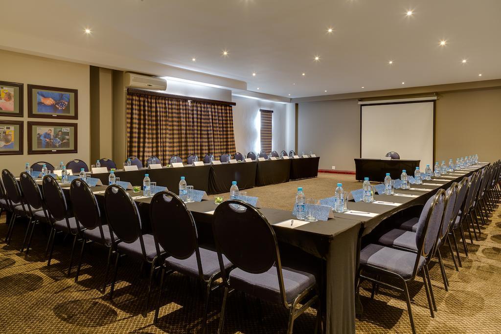 Anew Hotel Highveld Emalahleni Exterior photo